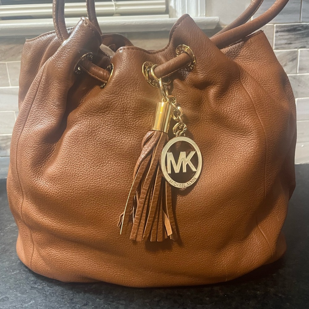 Michael Kors Luggage Leather Bucket Bag w Tassel